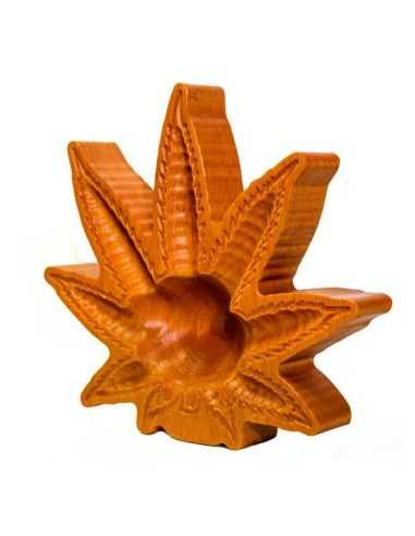 Comprar CENICERO MADERA HOJA MARIHUANA KRU